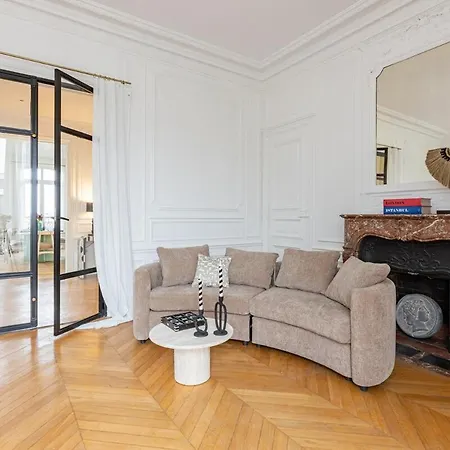 Luxurious 4Bd Apartment Апартаменты *