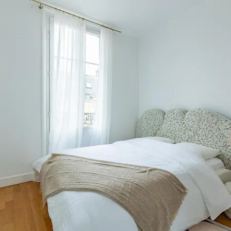 Апартаменты Luxurious 4Bd Apartment
